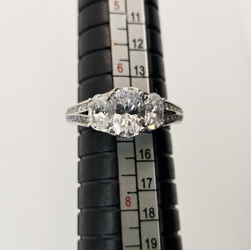 Sparkling Diamonique Epiphany Sterling Silver With Platinum Overlay Sz 7! - Picture 9 of 12